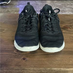 nike volleyball shoe